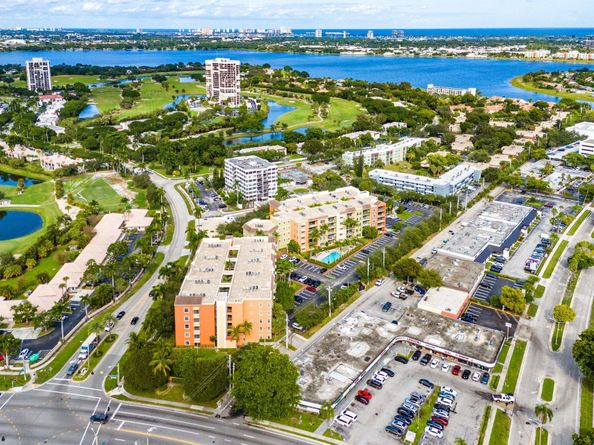 1650 Presidential Way A 302, West Palm Beach FL 33401