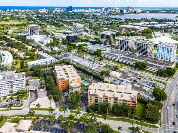 1650 Presidential Way A 302, West Palm Beach FL 33401