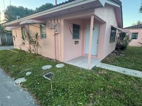 1600 Van Buren Street, Hollywood FL 33020