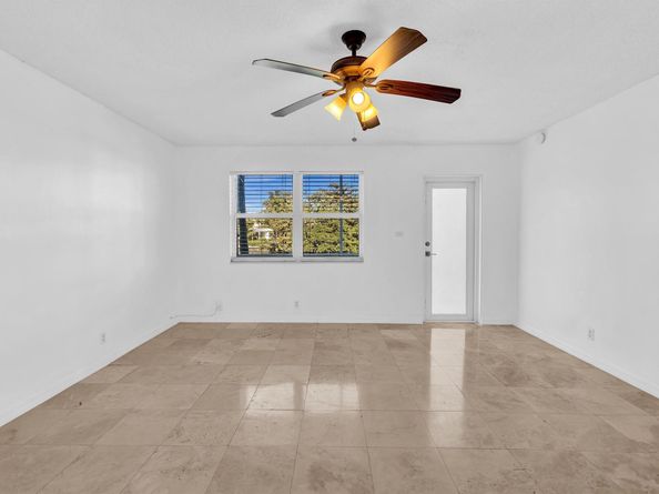 801 NE 18th Ct 103, Fort Lauderdale FL 33305
