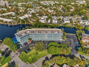 801 NE 18th Ct 103, Fort Lauderdale FL 33305