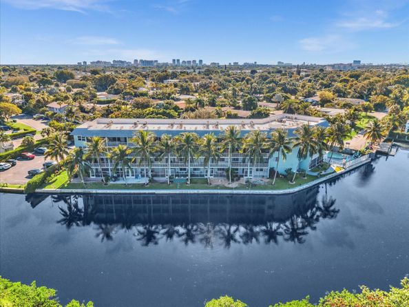 801 NE 18th Ct 103, Fort Lauderdale FL 33305