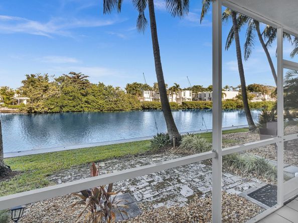 801 NE 18th Ct 103, Fort Lauderdale FL 33305