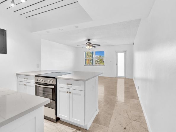 801 NE 18th Ct 103, Fort Lauderdale FL 33305