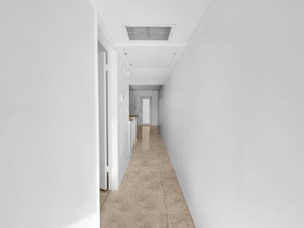 801 NE 18th Ct 103, Fort Lauderdale FL 33305