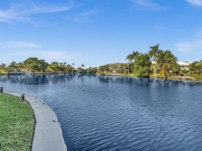 801 NE 18th Ct 103, Fort Lauderdale FL 33305