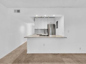 801 NE 18th Ct 103, Fort Lauderdale FL 33305