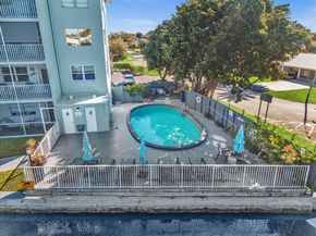 801 NE 18th Ct 103, Fort Lauderdale FL 33305