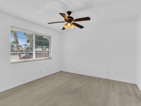 801 NE 18th Ct 103, Fort Lauderdale FL 33305