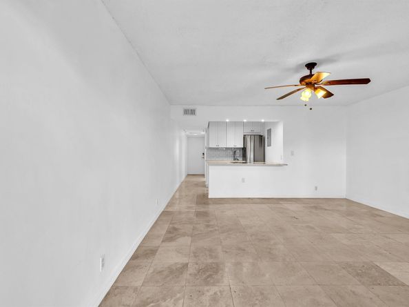 801 NE 18th Ct 103, Fort Lauderdale FL 33305