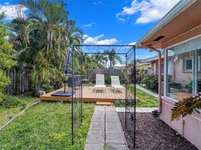 2725 SE 5th Ct, Pompano Beach FL 33062