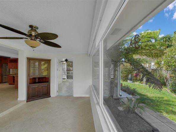 2725 SE 5th Ct, Pompano Beach FL 33062