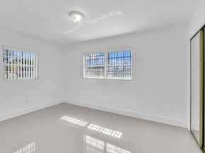 17115 NW 12th Ct, Miami FL 33169