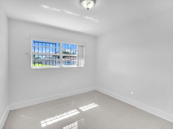 17115 NW 12th Ct, Miami FL 33169