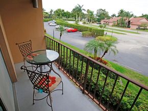 4661 Fountains Drive S 211, Lake Worth FL 33467