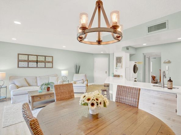 1605 S Us Highway 1 202v5, Jupiter FL 33477