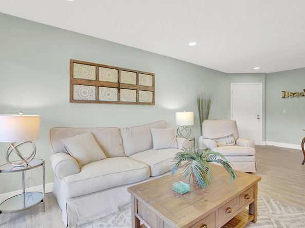 1605 S Us Highway 1 202v5, Jupiter FL 33477