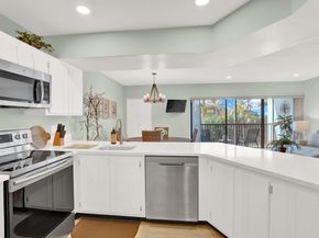 1605 S Us Highway 1 202v5, Jupiter FL 33477