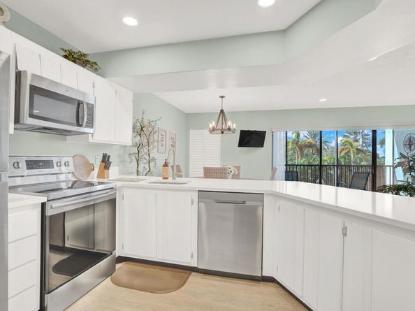 1605 S Us Highway 1 202v5, Jupiter FL 33477