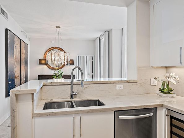 550 Okeechobee Boulevard Uph11, West Palm Beach FL 33401