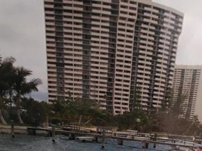 5200 N Flagler Drive SE 2006, West Palm Beach FL 33407