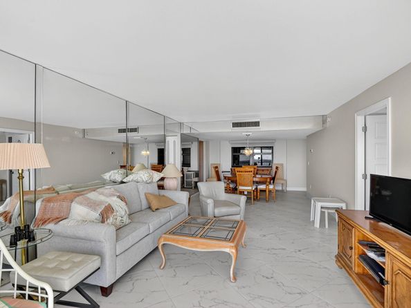 5200 N Flagler Drive SE 2006, West Palm Beach FL 33407