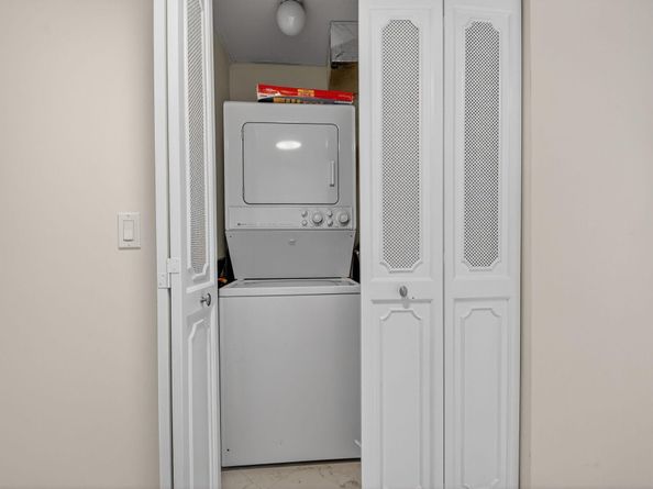 5200 N Flagler Drive SE 2006, West Palm Beach FL 33407