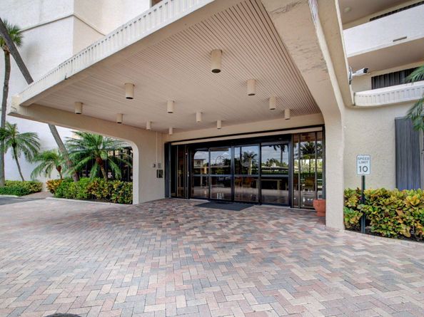 5200 N Flagler Drive SE 2006, West Palm Beach FL 33407