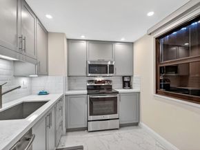 5200 N Flagler Drive SE 2006, West Palm Beach FL 33407