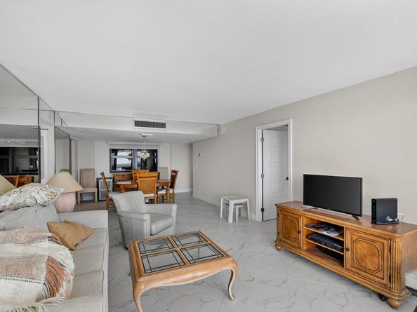 5200 N Flagler Drive SE 2006, West Palm Beach FL 33407