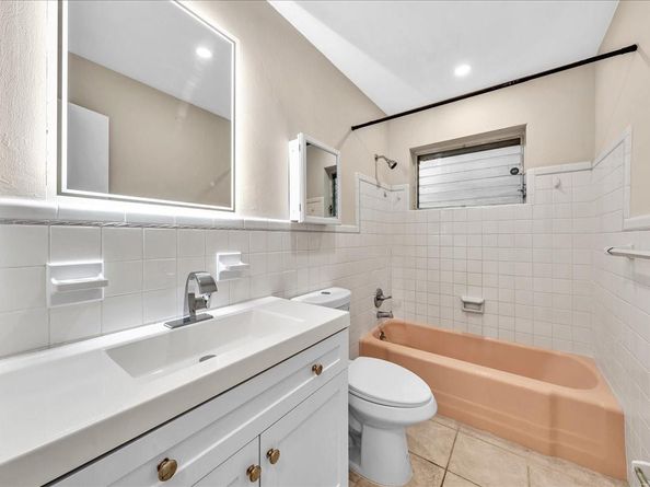 707 S 19th Ave 9, Hollywood FL 33020