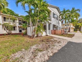 707 S 19th Ave 9, Hollywood FL 33020