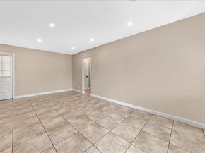 707 S 19th Ave 9, Hollywood FL 33020