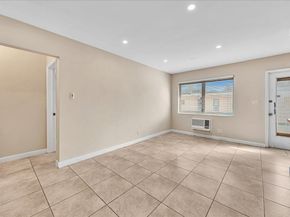 707 S 19th Ave 9, Hollywood FL 33020