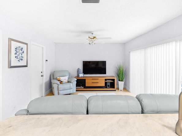 10652 Buttonwood Lake Drive, Boca Raton FL 33498