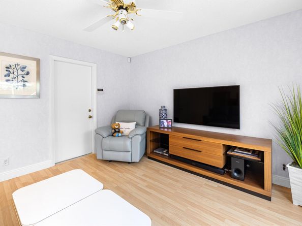 10652 Buttonwood Lake Drive, Boca Raton FL 33498