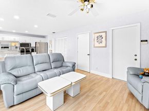 10652 Buttonwood Lake Drive, Boca Raton FL 33498