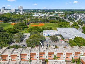 1401 NE 9 St 23, Fort Lauderdale FL 33304