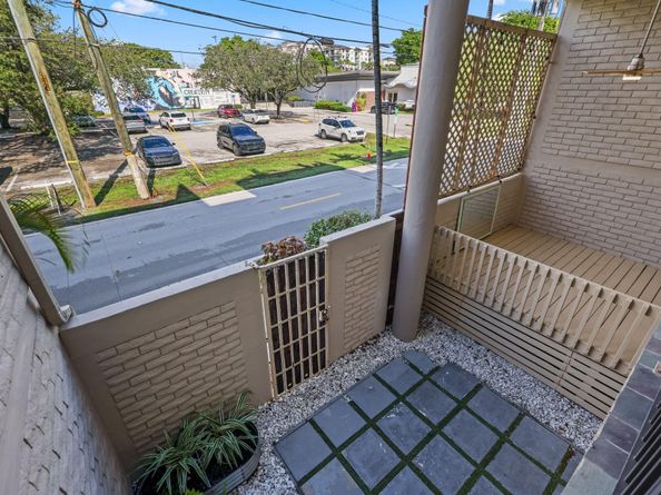 1401 NE 9 St 23, Fort Lauderdale FL 33304