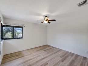 1401 NE 9 St 23, Fort Lauderdale FL 33304