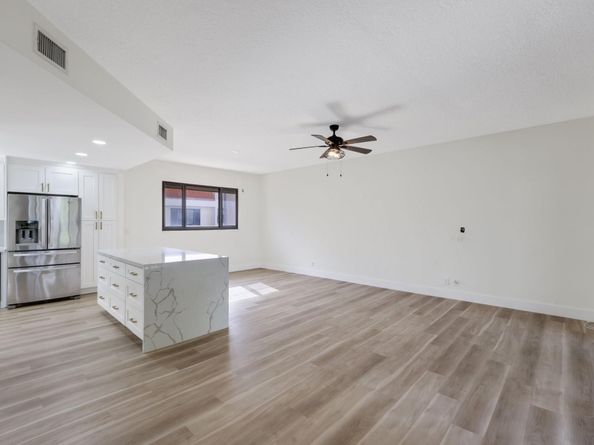 1401 NE 9 St 23, Fort Lauderdale FL 33304