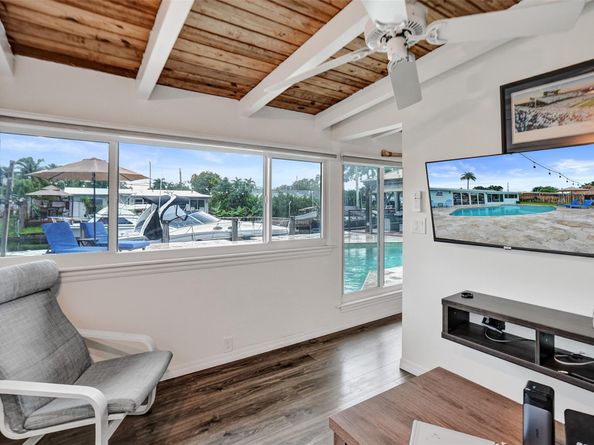 2531 Flamingo Ln, Fort Lauderdale FL 33312