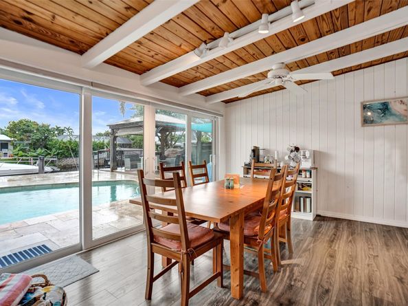 2531 Flamingo Ln, Fort Lauderdale FL 33312