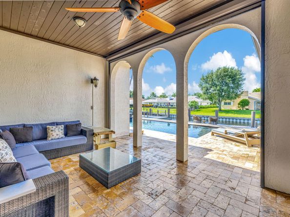 832 SW 34th Avenue, Boynton Beach FL 33435