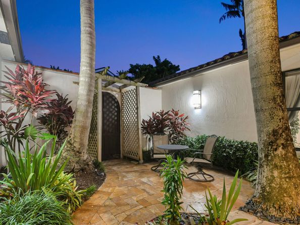 832 SW 34th Avenue, Boynton Beach FL 33435
