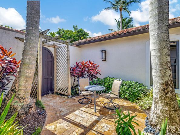 832 SW 34th Avenue, Boynton Beach FL 33435