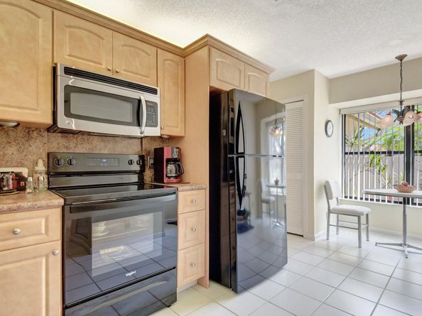 5943 Parkwalk Circle W, Boynton Beach FL 33472