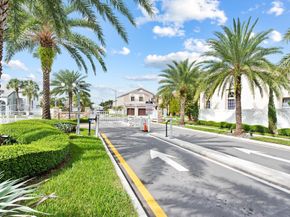 678 NW 155th Ter, Pembroke Pines FL 33028