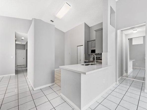 678 NW 155th Ter, Pembroke Pines FL 33028