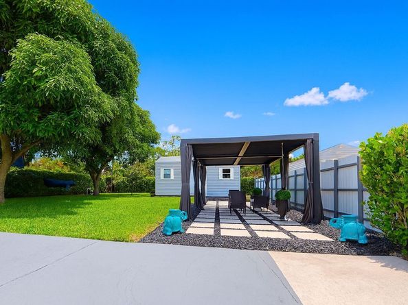 1527 20th Avenue N, Lake Worth Beach FL 33460